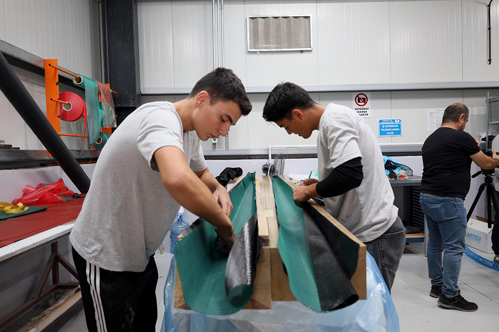 Advanced Composite Manufacturing Methods Advanced Composite Manufacturing Methods